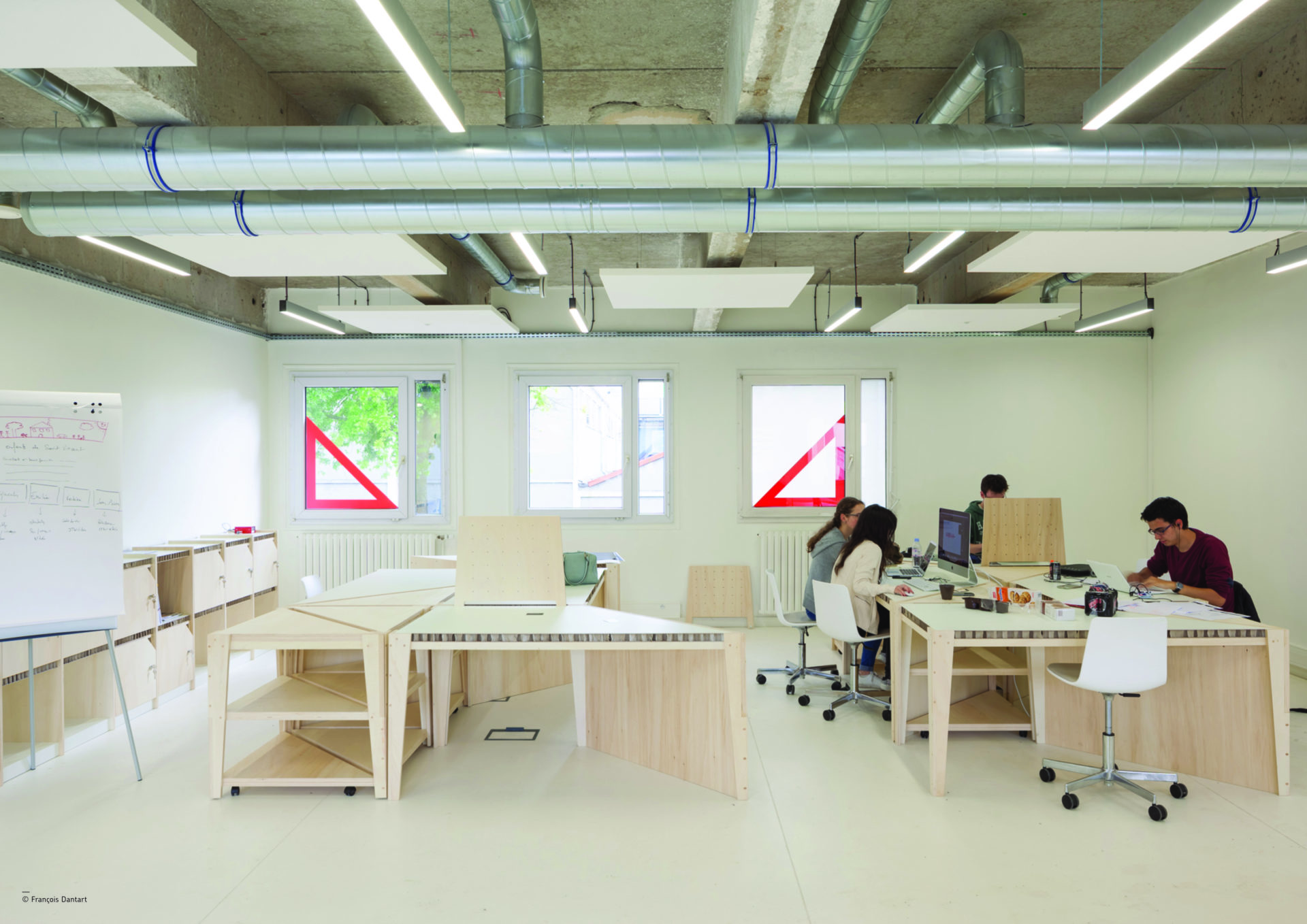 La Centrale, agencement modulaire par Bigre! architecture, Nantes